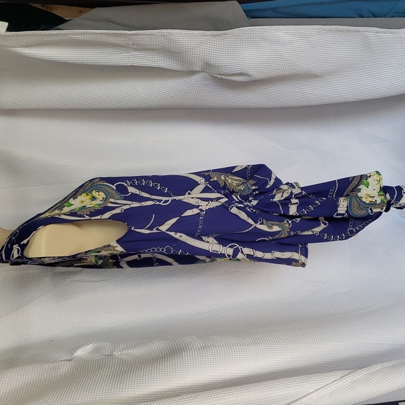 Soho Jeans. Unique Elegant Blue Chain/Belt & Floral Print Women's Top Size L - Picture 7 of 16